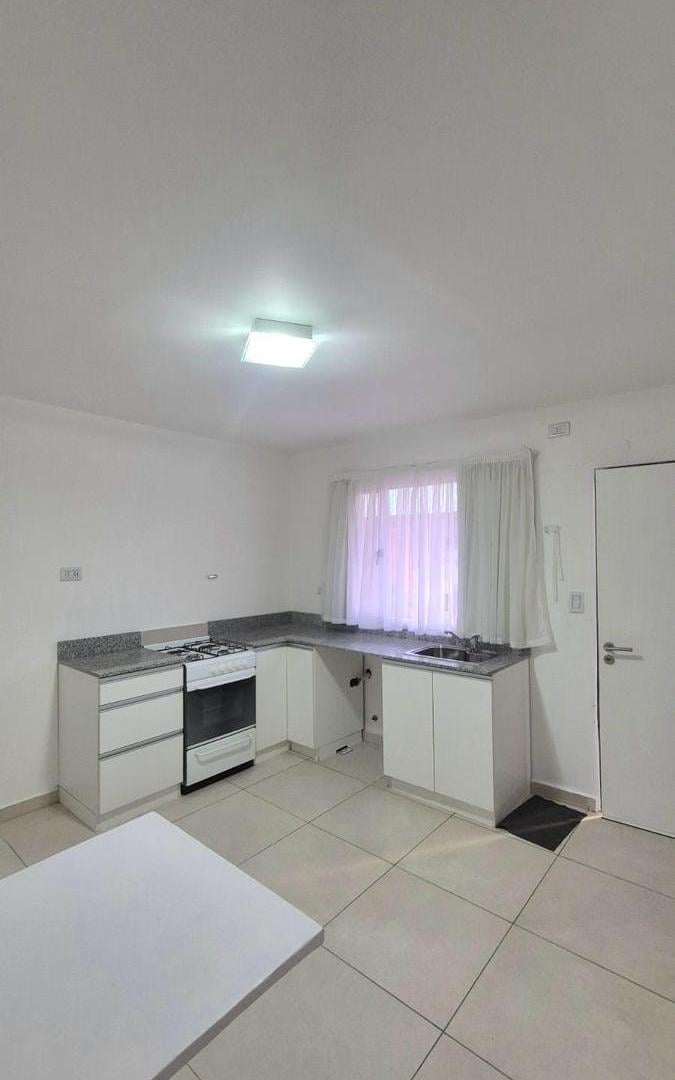 Foto de Departamento en alquiler Neuquen, imagen 5