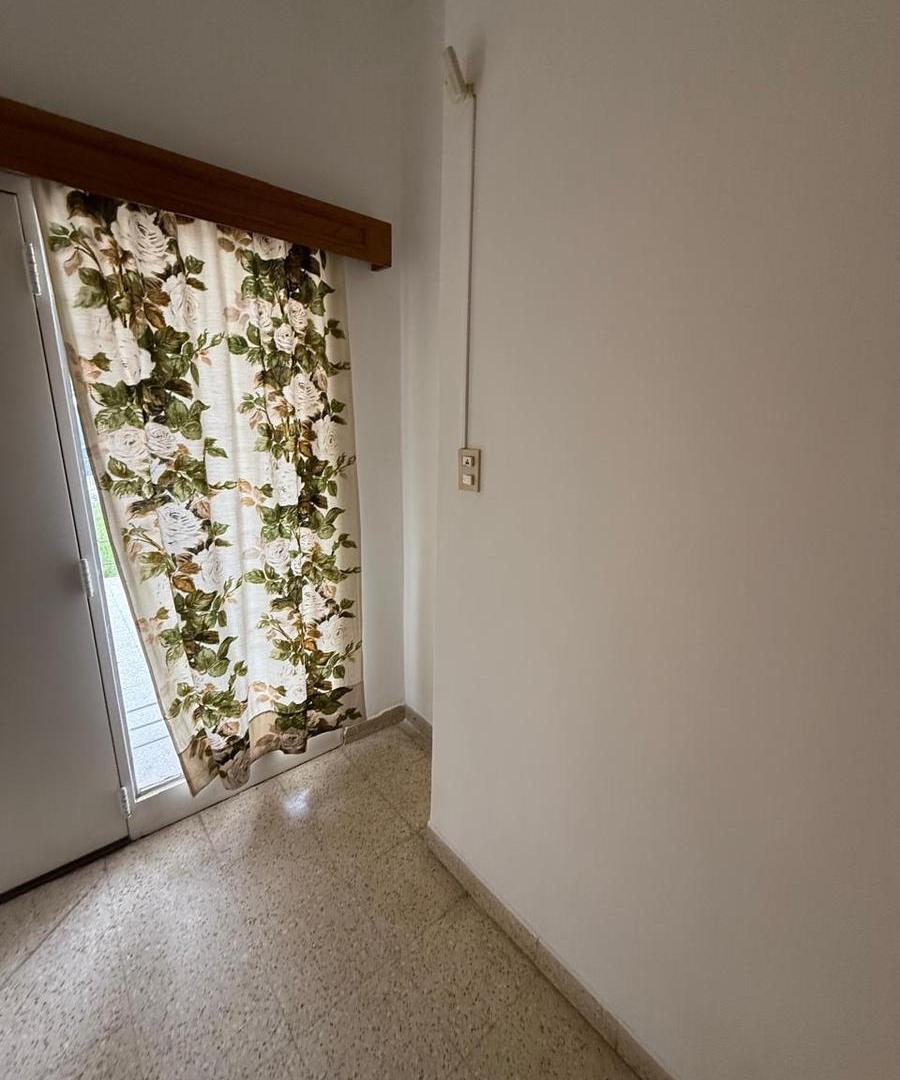 Foto de Casa en alquiler en el centro de Neuquén, imagen 1