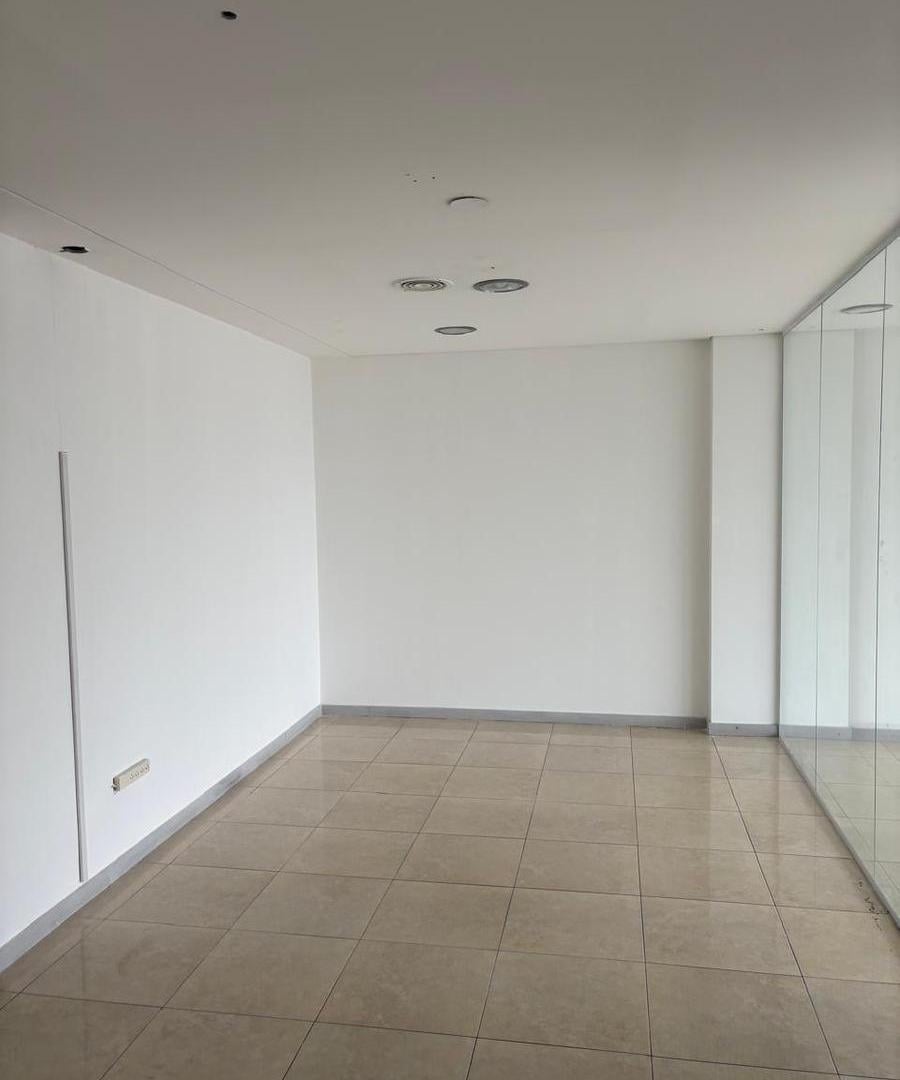 Foto de Oficina en venta sobre Leloir al 400, imagen 3