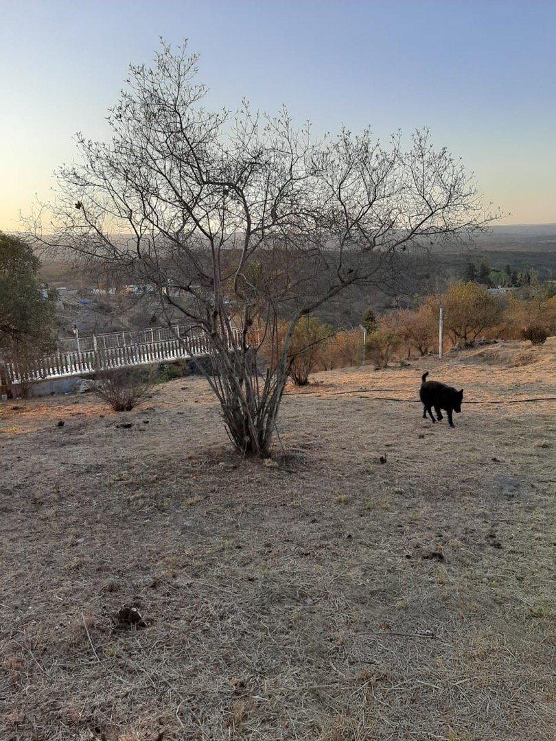 Venta Lote 1300 m² Tanti 2