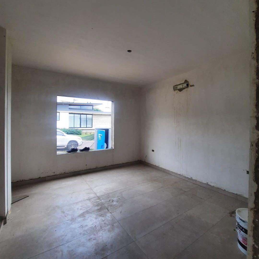 Foto de VENTA CASA A ESTRENAR APTO CREDITO 3 DORMITORIOS BARRIO LAS CAÑITAS, imagen 2