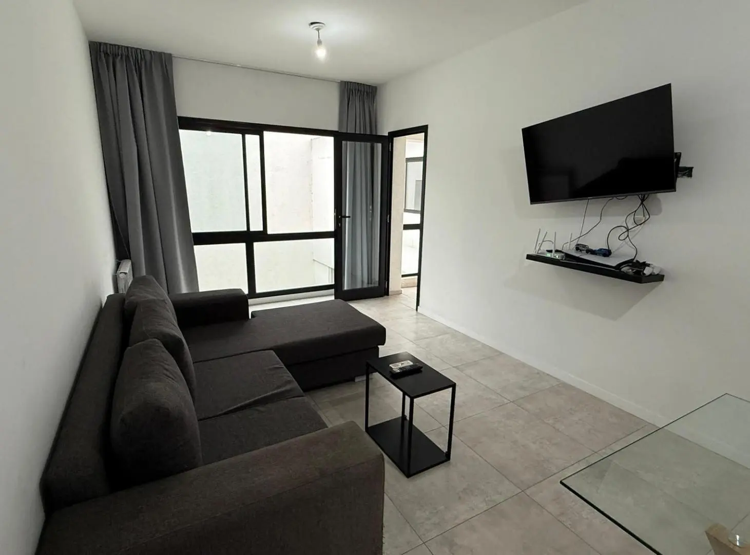 VENTA DEPARTAMENTO AMOBLADO 1 DORMITORIO CON BALCON CENTRO CARLOS PAZ 1