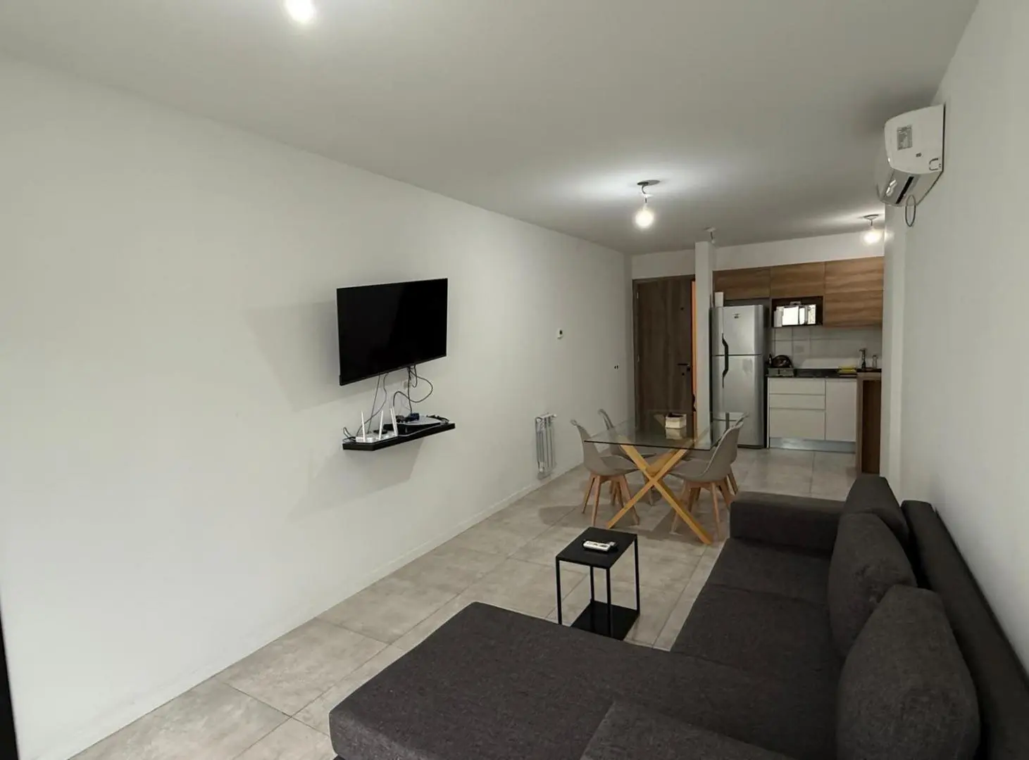 VENTA DEPARTAMENTO AMOBLADO 1 DORMITORIO CON BALCON CENTRO CARLOS PAZ 3