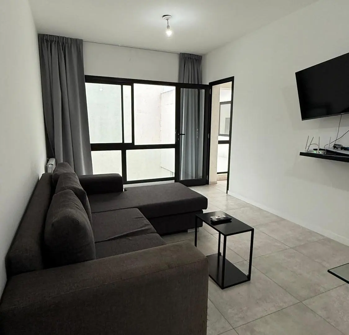 VENTA DEPARTAMENTO AMOBLADO 1 DORMITORIO CON BALCON CENTRO CARLOS PAZ 4