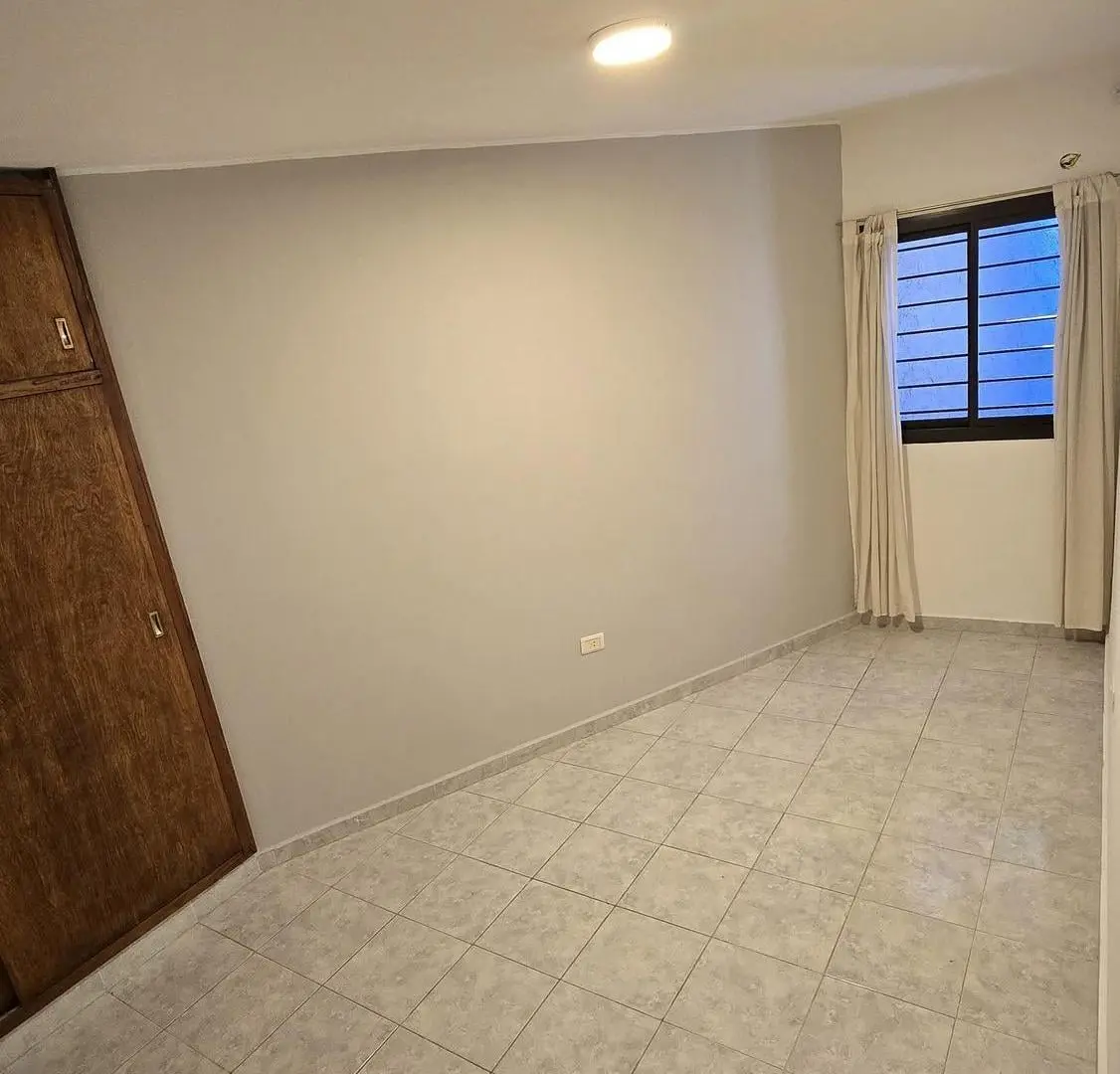 VENTA PH INDEPENDIENTE B° LOS ALGARRBOS CARLOS PAZ  | Sin expensas 5