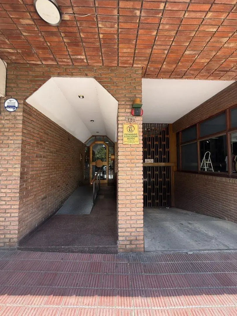 VENTA MONOAMBIENTE C/ TERRAZA PROPIA CENTRO CARLOS PAZ 5