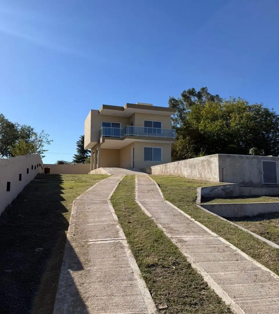 VENTA CASA A ESTRENAR 2 DORMITORIOS | A 100 METROS DE LA RUTA | TANTI 5