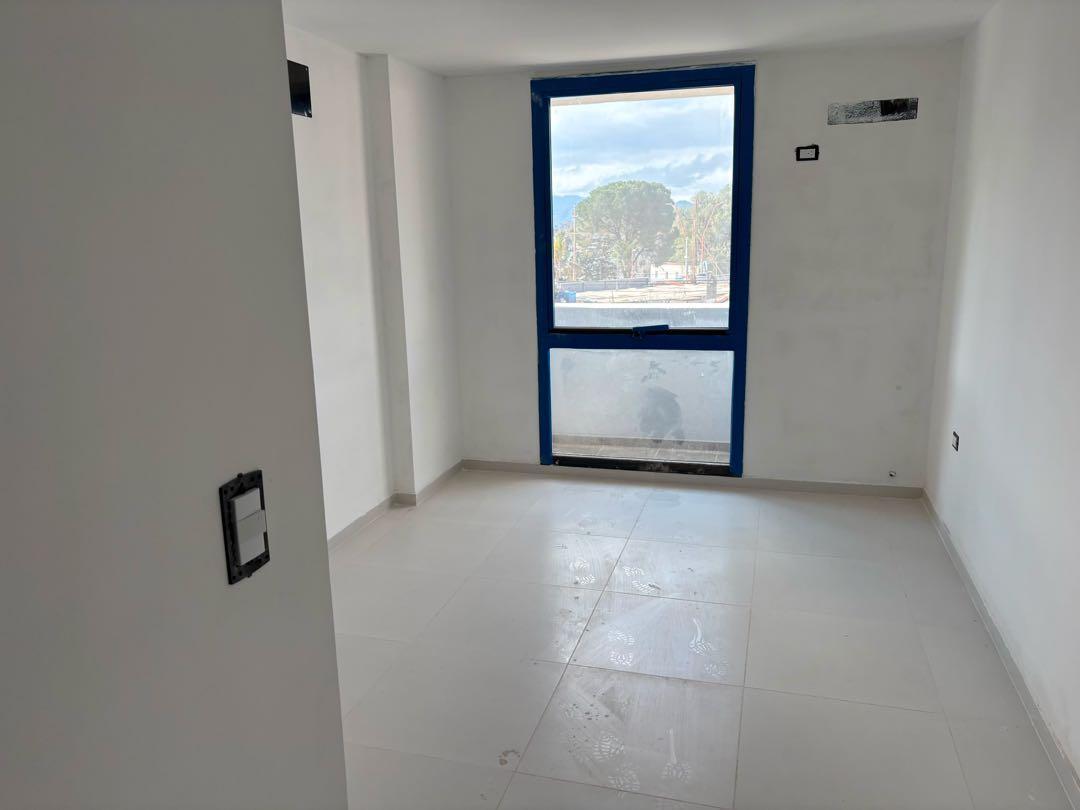 Foto de VENTA EN POZO DEPARTAMENTO 1 DORMITORIO CON BALCÓN CENTRO CARLOS PAZ, imagen 5