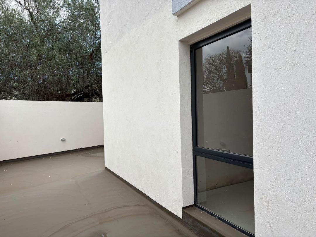 Foto de VENTA EN POZO DEPARTAMENTO PLANTA BAJA C/PATIO 2 DORM. CARLOS PAZ, imagen 3
