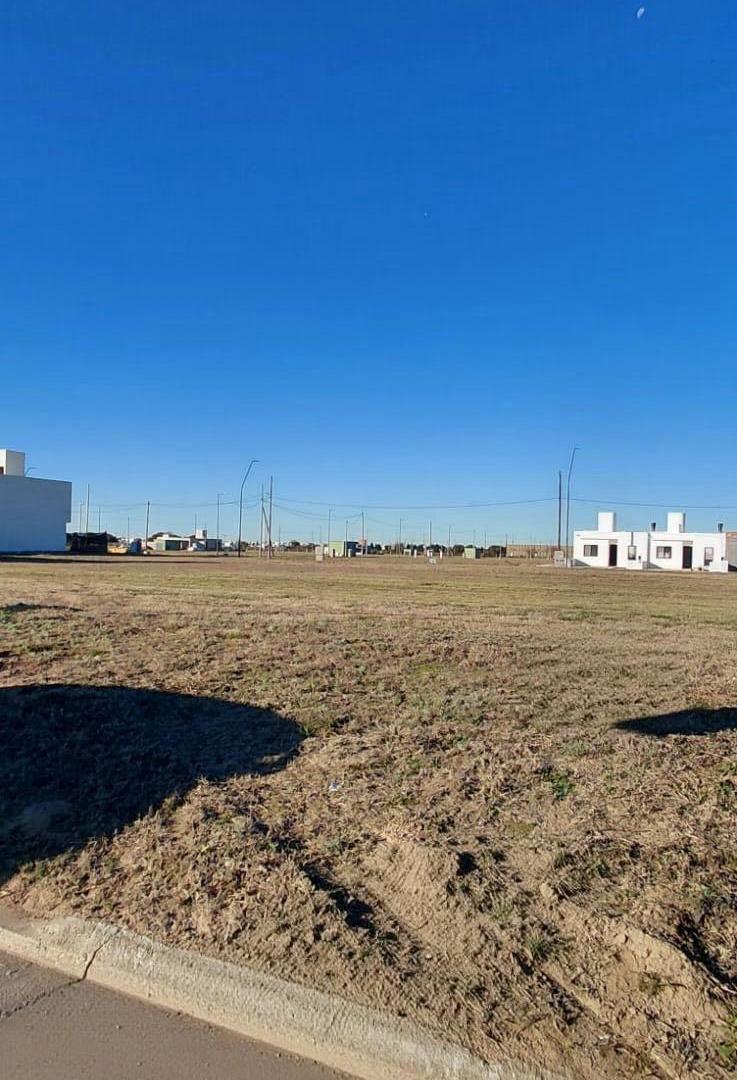 Foto de VENTA LOTE 250m² APTO DÚPLEX EN CUESTAS DE MANANTIALES CORDOBA, imagen 5