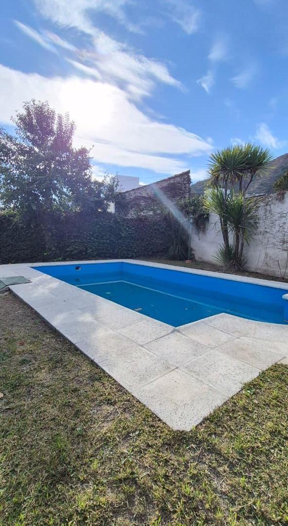 Foto de VENTA OPORTUNIDAD CASA 3 DORM. + DEPARTAMENTO JOSE MUÑOZ CARLOS PAZ, imagen 1
