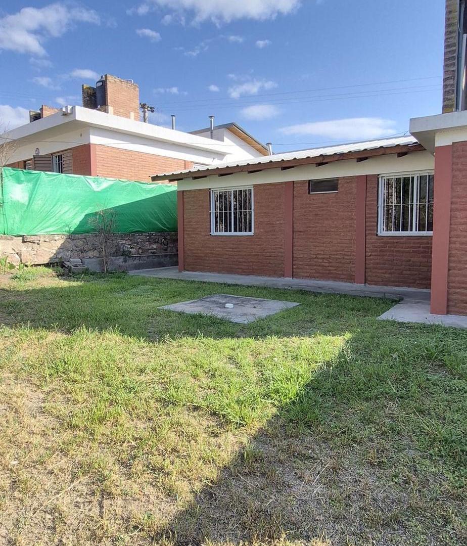 Foto de VENTA EN OPORTUNIDAD PH 2 DORMITORIOS B° LA QUINTA CARLOS PAZ, imagen 3