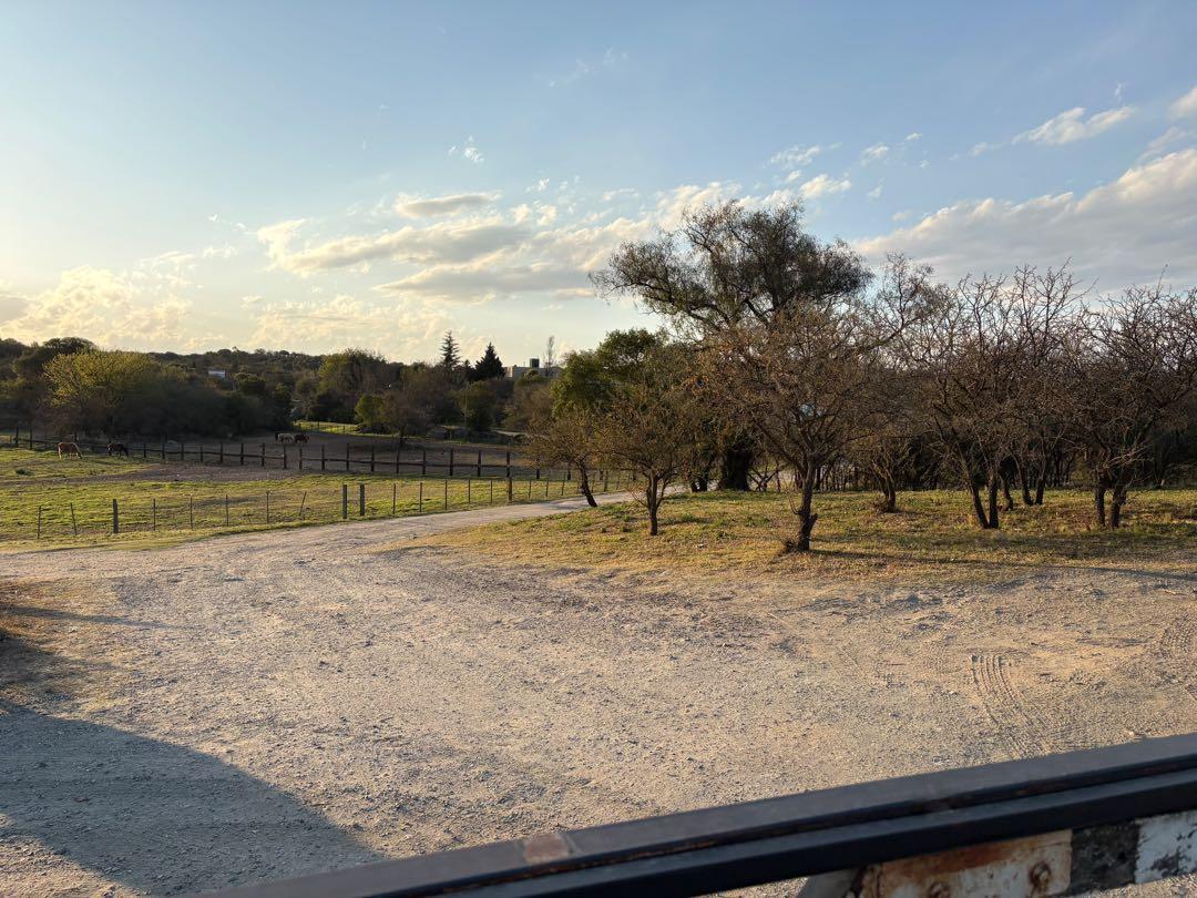 Foto de VENTA LOTE DE 3.351 M² EN B SEMICERRADO LOS ENCANTOS FALDA DEL CARMEN, imagen 4