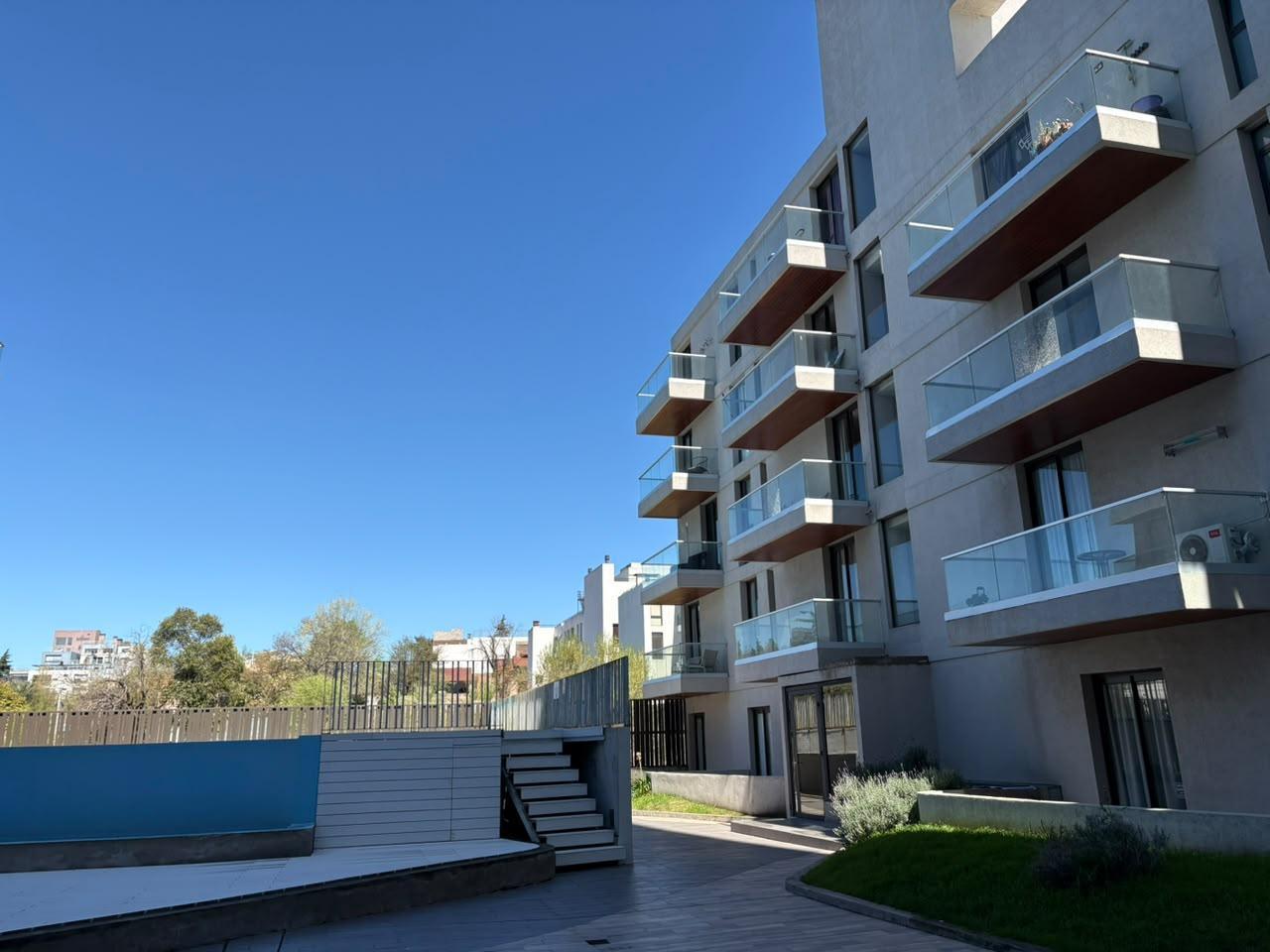 Foto de VENTA DEPARTAMENTO CON FINANCIACIÓN | COCHERA Y BALCÓN | LAKE TOWERS, imagen 2
