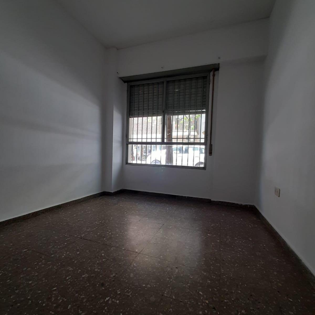 Duplex en Barrio Martin 3 Dorm., Balcón Al Frente y Patio Interno 5