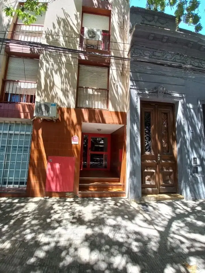 OPORTUNIDAD - INVERSORES - DPTO 1 DORMITORIO RIOBAMBA 800 (25M2) PISO 3. LUMINOSO. ORIENTAC NORTE. 5