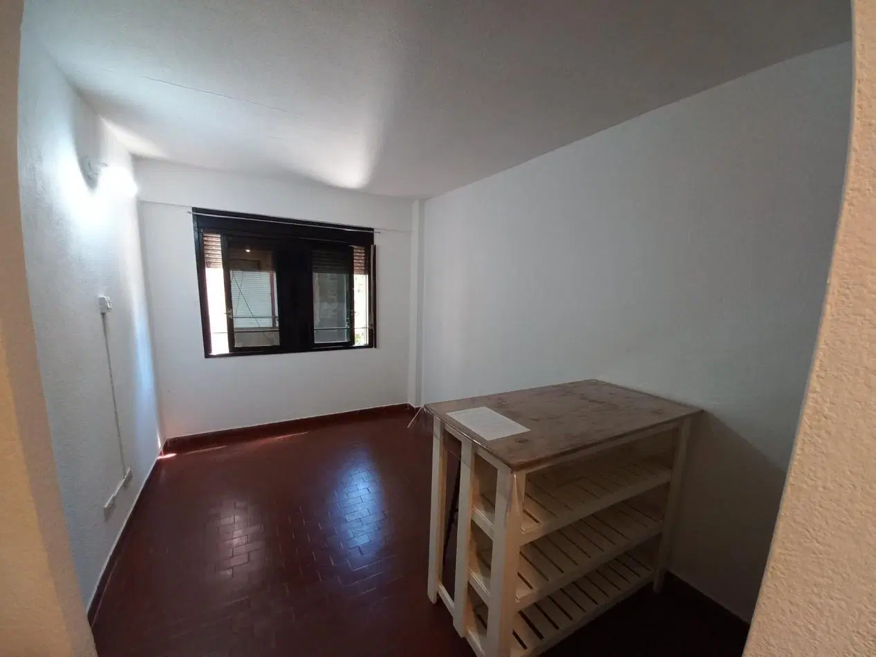 OPORTUNIDAD - INVERSORES - DPTO 1 DORMITORIO RIOBAMBA 800 (25M2) PISO 3. LUMINOSO. ORIENTAC NORTE. 4