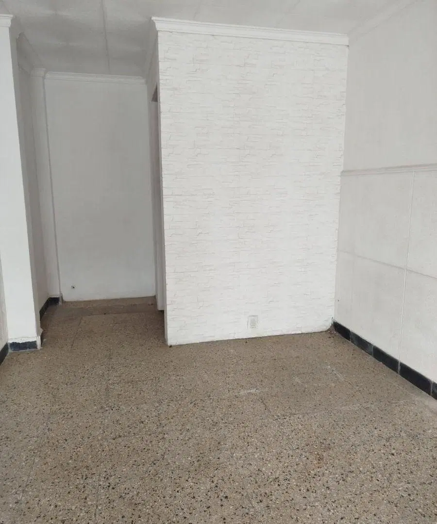 ALQUILO LOCAL COMERCIAL - YOFRE NORTE!! 1