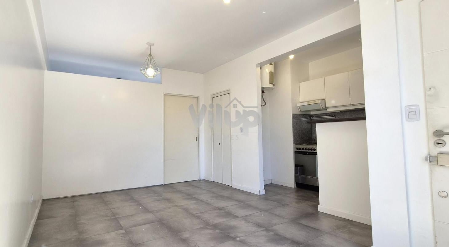 Monoambiente dividido 35m² cubiertos con gran balcón y piscina - Alquiler