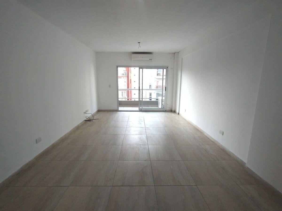 Foto de Hermoso monoambiente con balcon, laundry, parrilla y jacuzzi en San, imagen 1