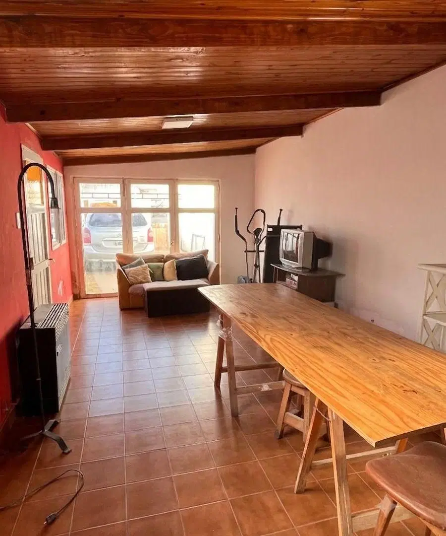 EXCELENTE CASA EN BARRIO LOS ALMENDROS!!! 4