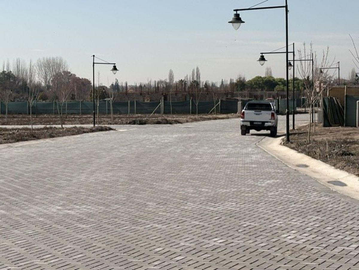 Foto de BARRIO RINCON DE CORIA - CHACRAS DE CORIA, imagen 4