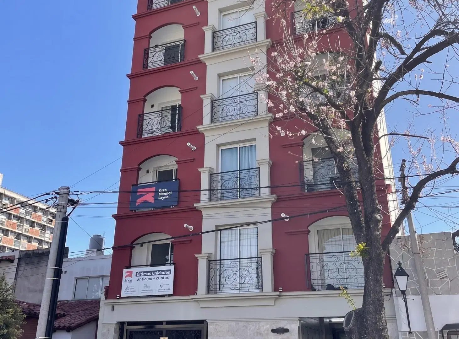 Oportunidad de Inversión en Pleno Centro! (Con Cochera y Apto Temporal) 2