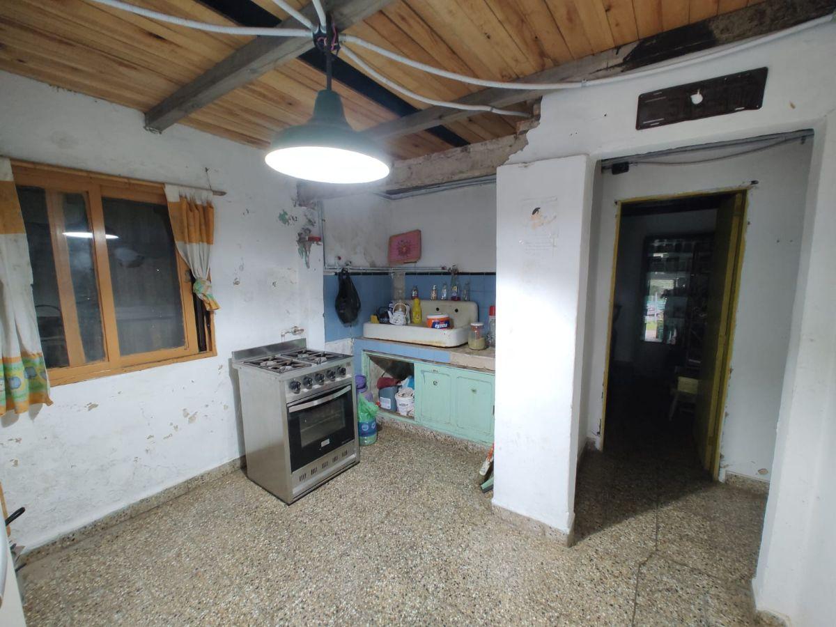 Vendo amplio terreno de 49,80 mts de frente por 135 mts de fondo