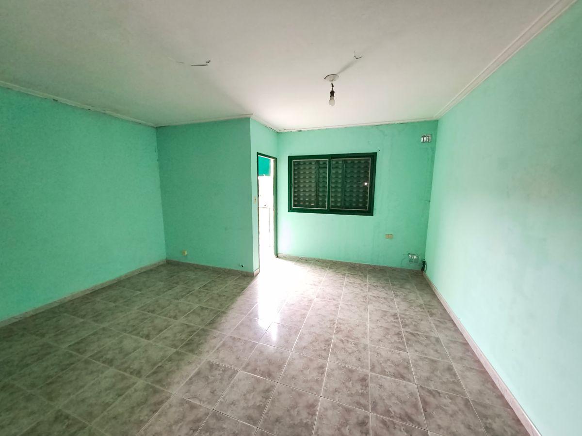 Foto de Vendo depto interno piso 1° por escalera 2 dormitorios y dependencias, imagen 4
