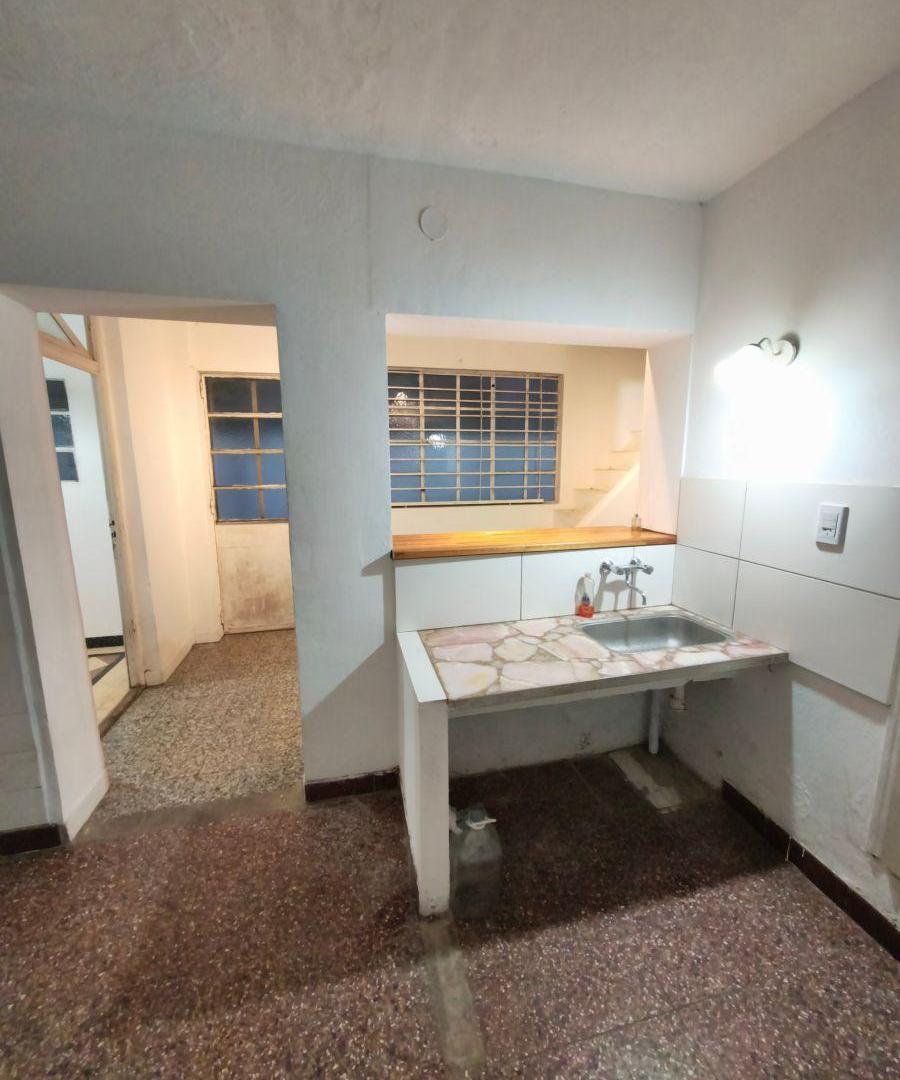 Foto de Casa de 300 m² con 2 dormitorios en venta y alquiler en La Plata, imagen 5