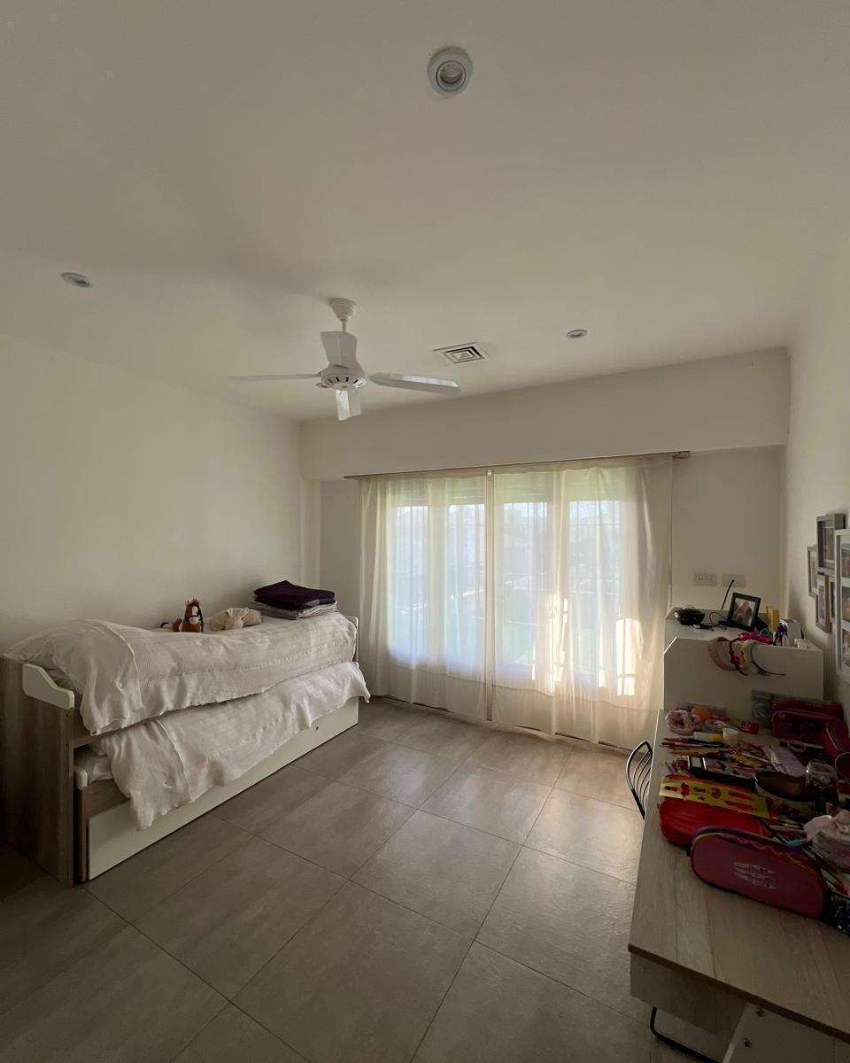 Casa en Venta - Zona Avellaneda y Brasil 4