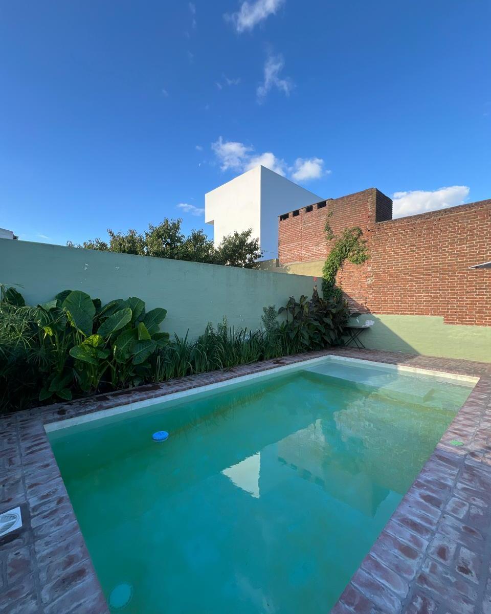 Casa en Venta - Zona Avellaneda y Brasil 1