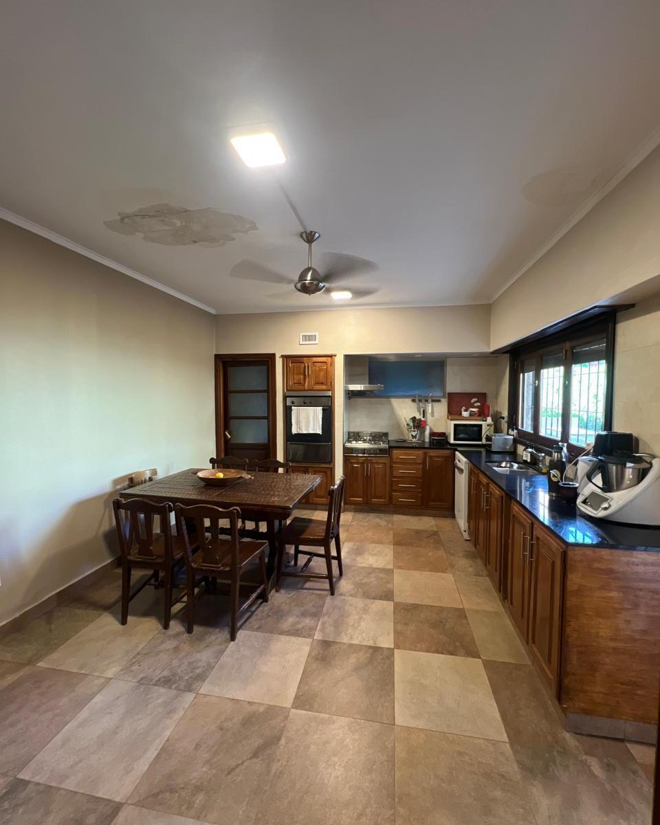 Casa en Venta - Zona Avellaneda y Brasil 2