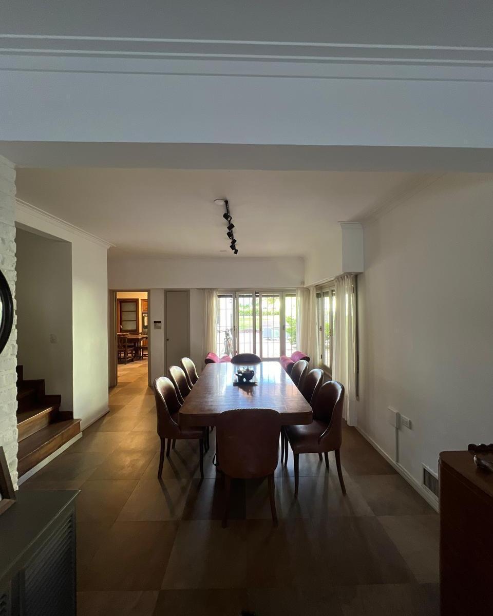 Casa en Venta - Zona Avellaneda y Brasil 3