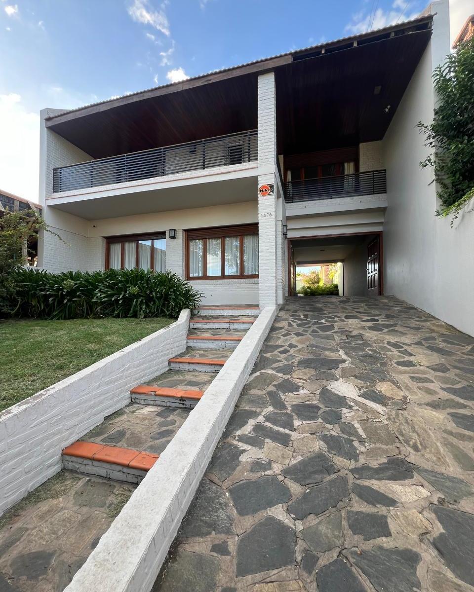 Casa en Venta - Zona Avellaneda y Brasil 2