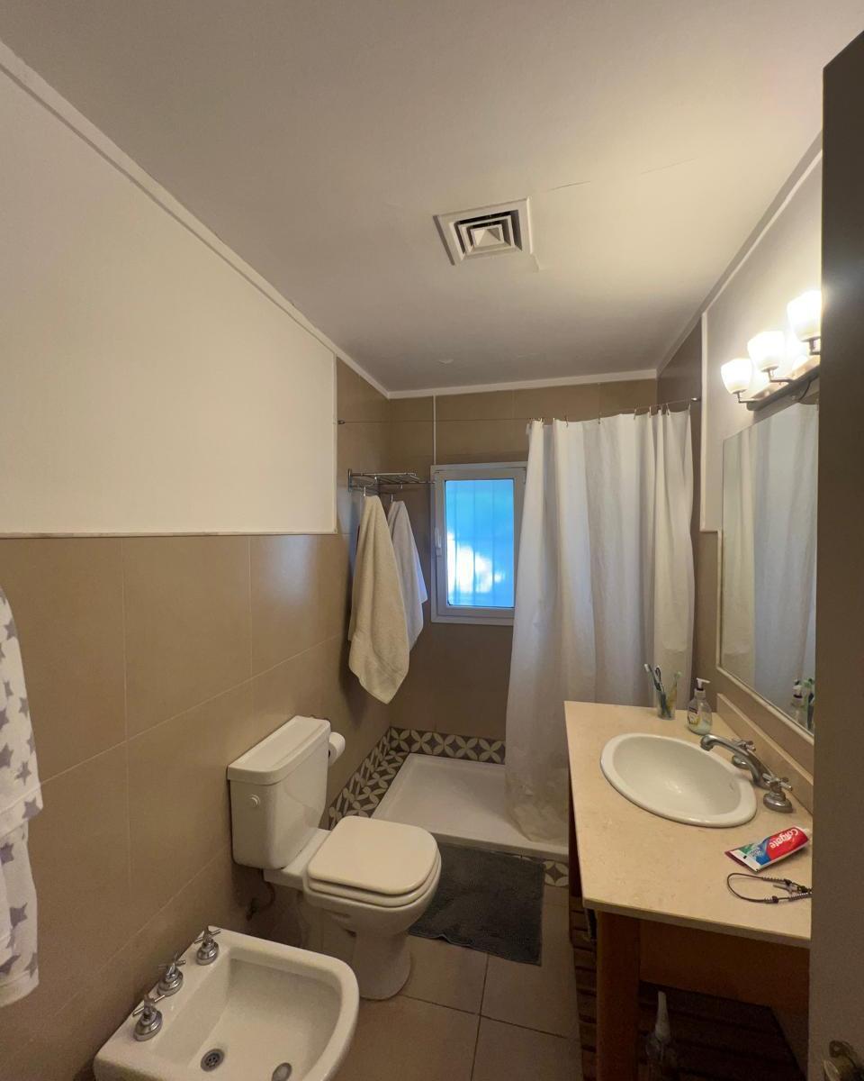 Casa en Venta - Zona Avellaneda y Brasil 5