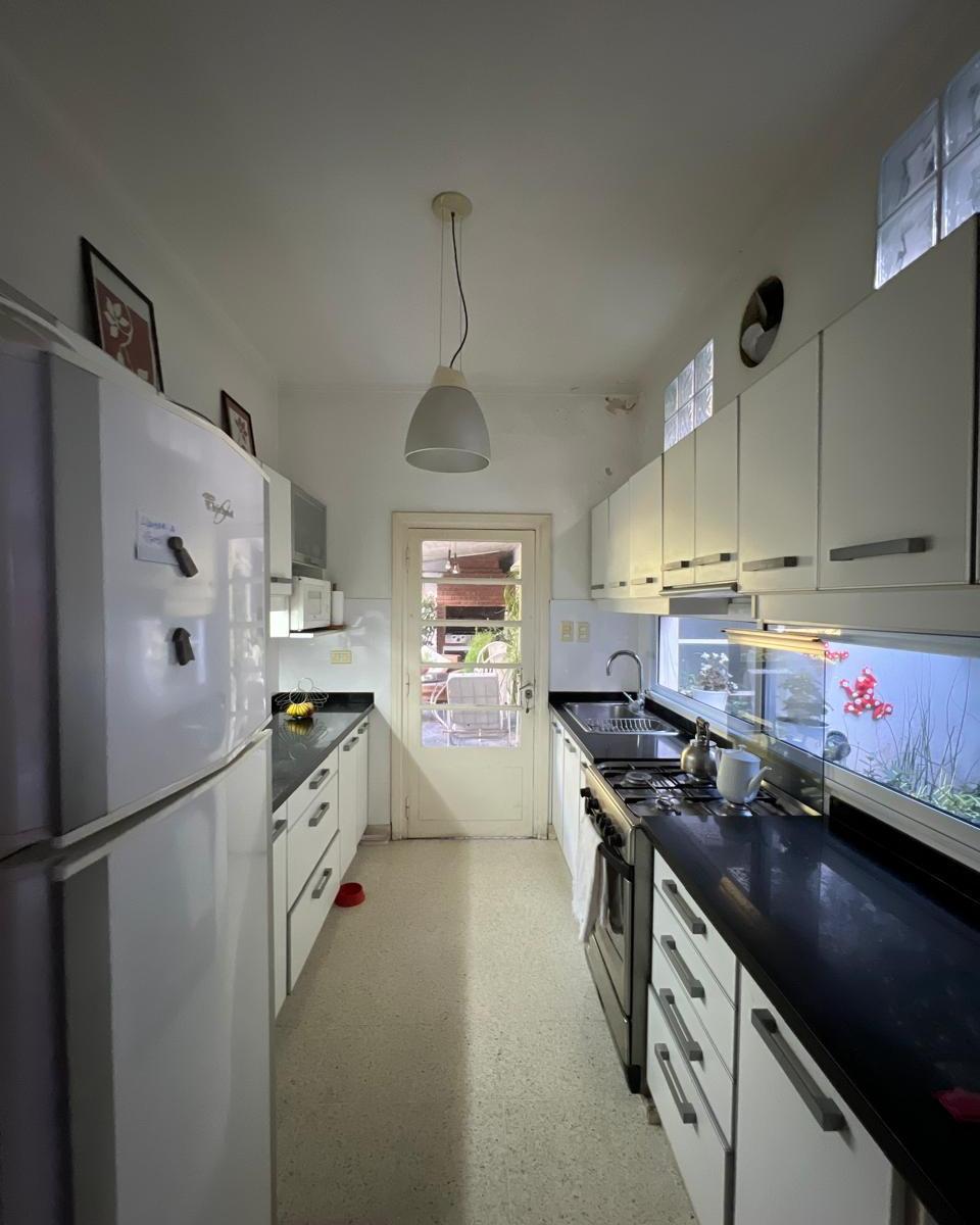 Casa Céntrica en Venta de 3 Dorm. 4