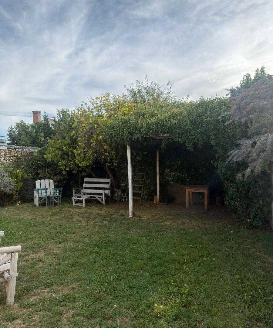 Casa en Venta de 3 Dormitorios con Jardin