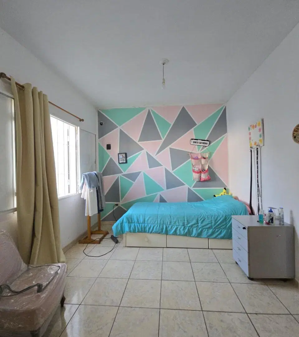 APTA CREDITO | VENDO CASA EN B° PATRICIOS 3 DORM. 8