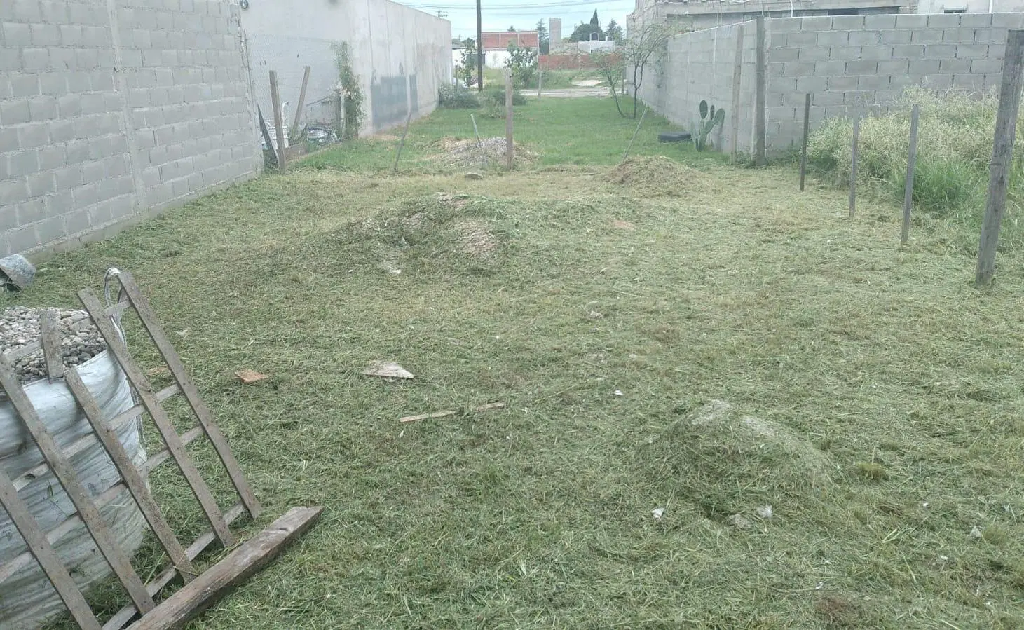 Hermosa Casa 4 dormitorios en Barrio Vicor sin terminar 4