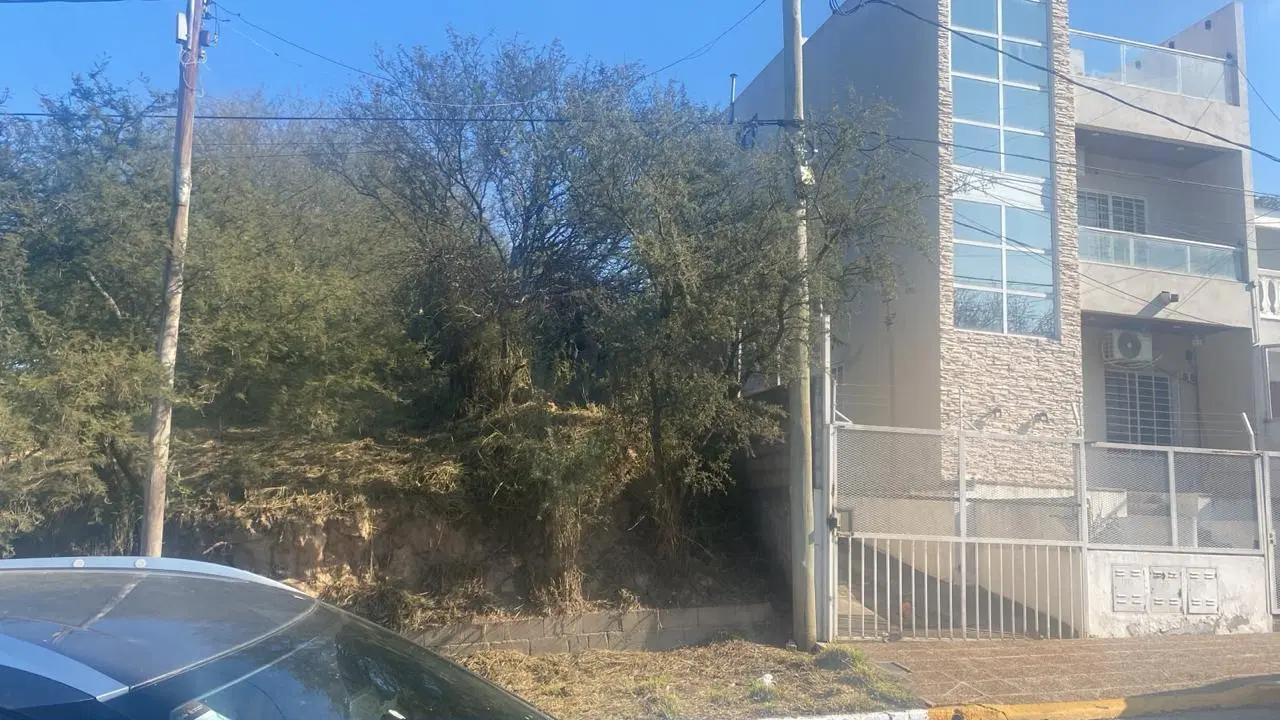 VENDO/FINANCIO/PERMUTO HERMOSO LOTE EN BARRIO PARQUE CAPITAL 3
