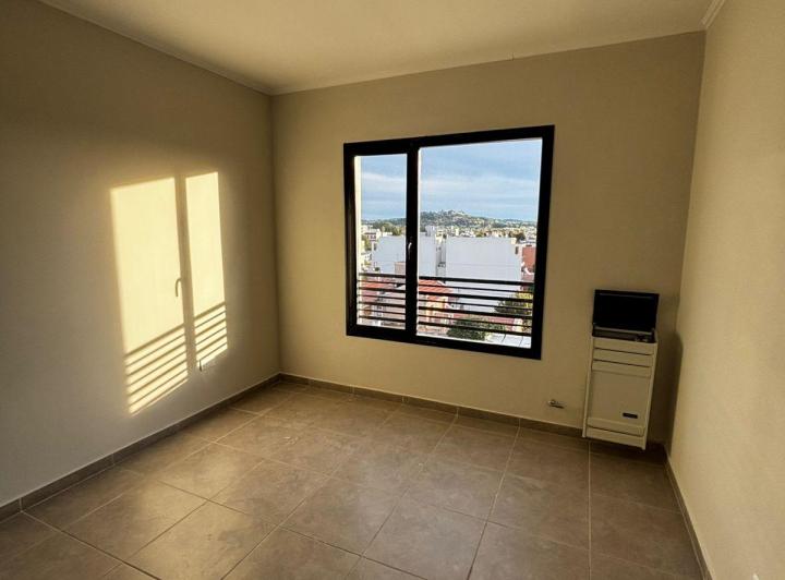 DTPOS. DE 1 DORMITORIO CON ASCENSOR + COCHERA 4