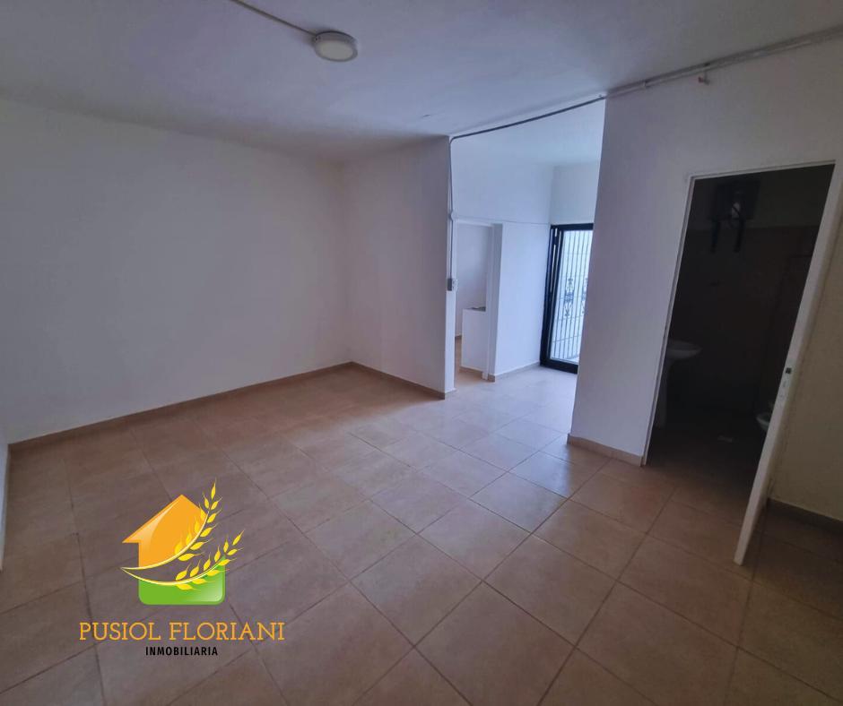 Local con Departamento en Venta 4