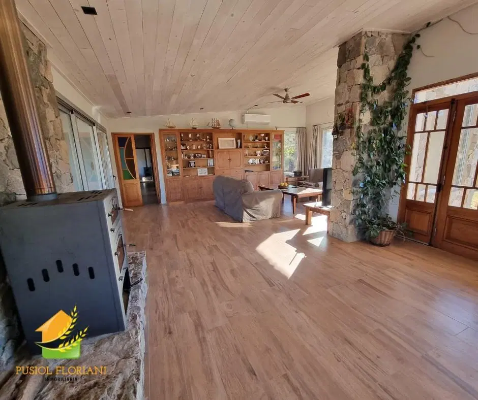 Casa de categoría frente al golf con vistas privilegiadas a las sierras 3