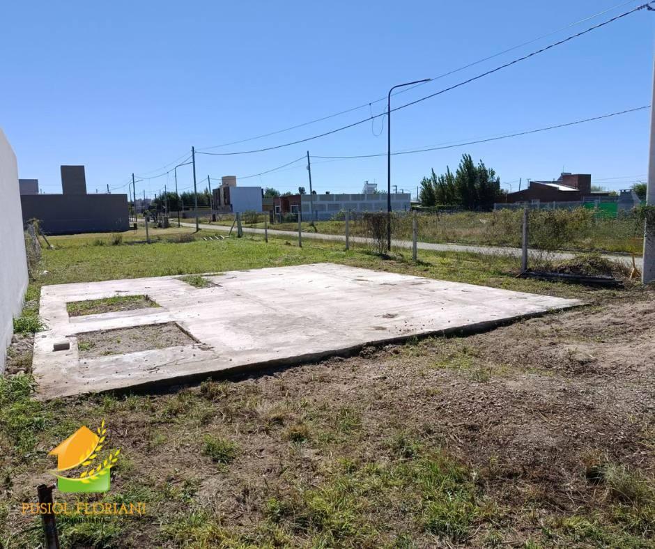 Foto de Terreno en esquina en venta de Villa Juana, imagen 2