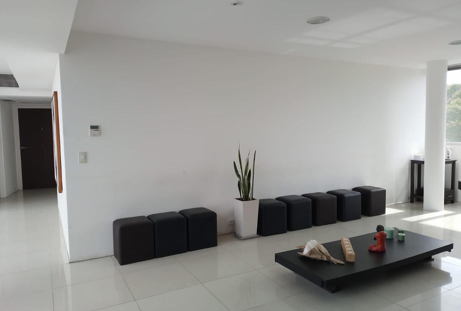 VENTA | AMPLIA OFICINA | COCHERA