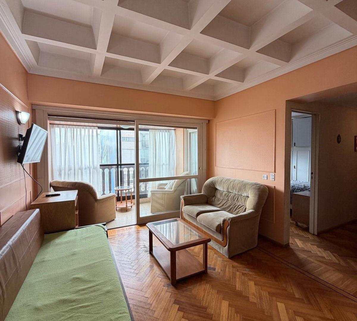 Foto de OFRECEMOS A LA VENTA HERMOSO 3 AMBIENTES CON VISTA A PLAZA SAN MARTIN, imagen 4