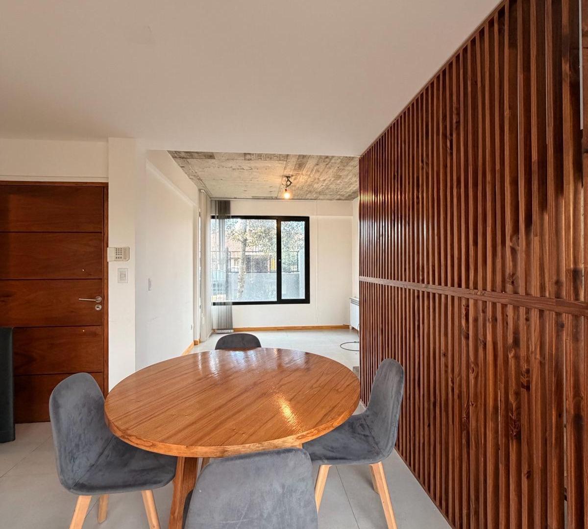 Foto de VENTA DUPLEX 3 AMBIENTES / PARQUE - Los Pinares, imagen 1