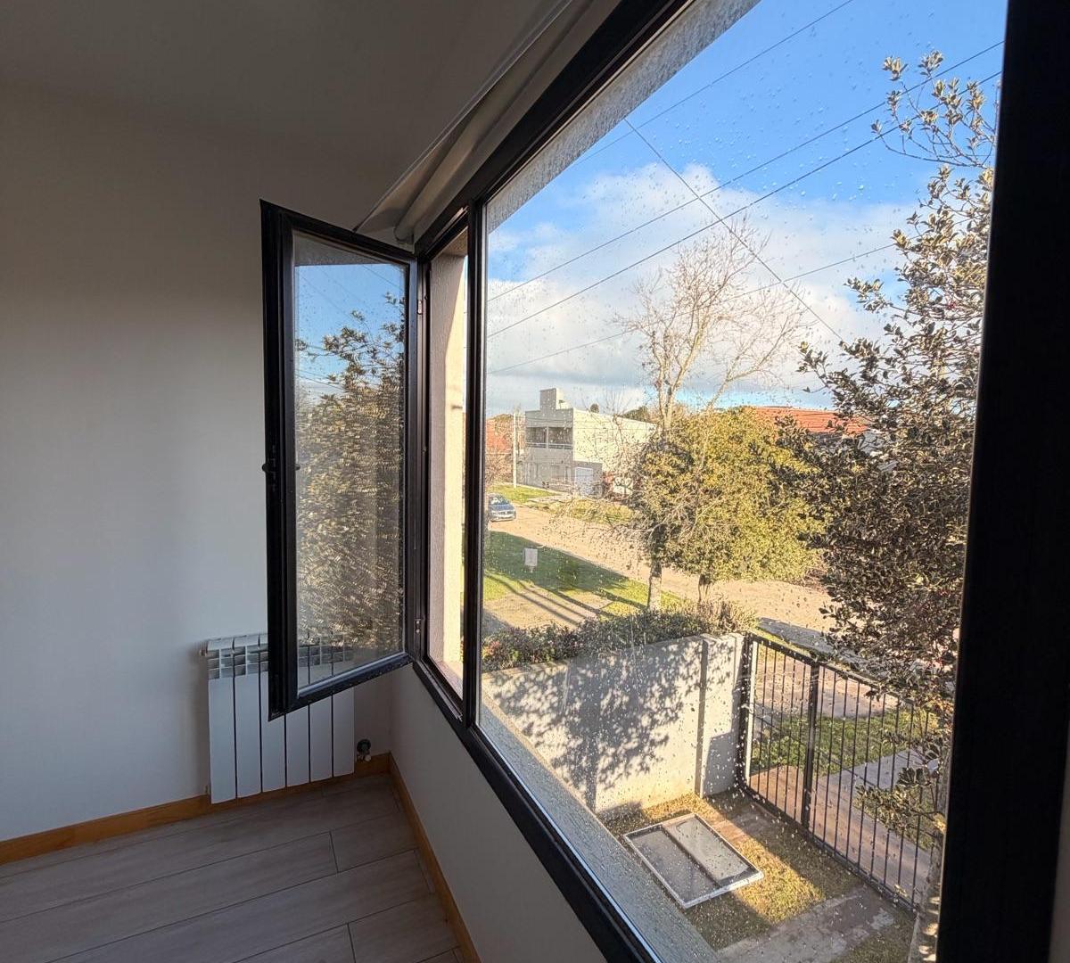Foto de VENTA DUPLEX 3 AMBIENTES / PARQUE - Los Pinares, imagen 5