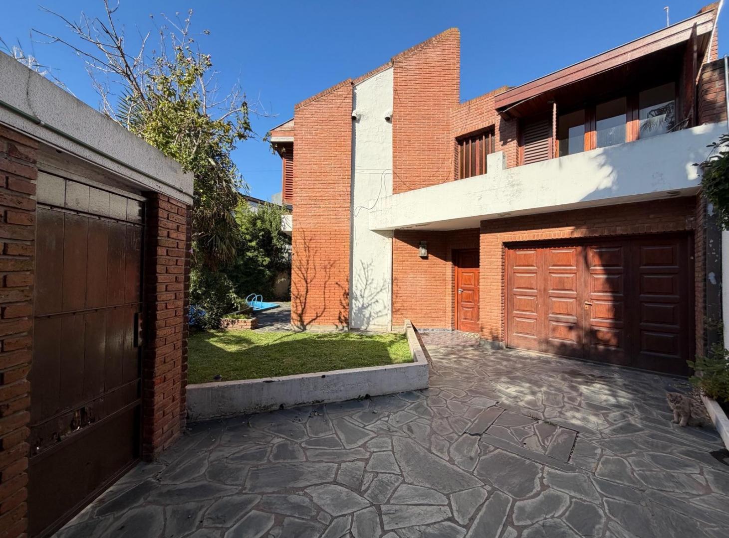 Foto de VENTA / Casa - Colinas Peralta Ramos, imagen 1